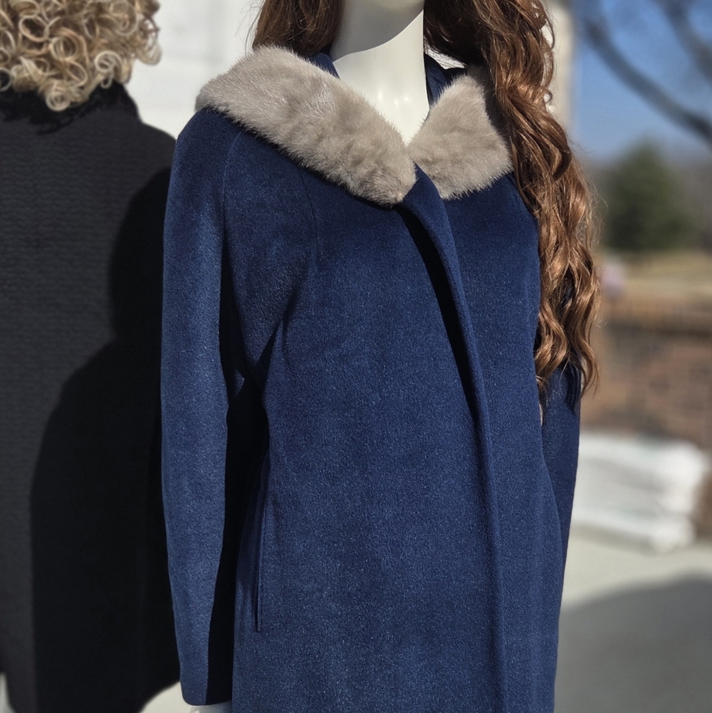 Vintage Rothmoore 1960's Blue Coat With Fur Trim